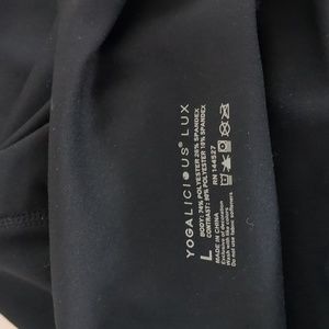 Yogalicious black leggings, size Large